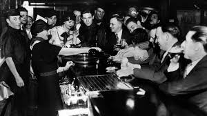 Citoyens américains profitant de l'happy hour pendant la prohibition